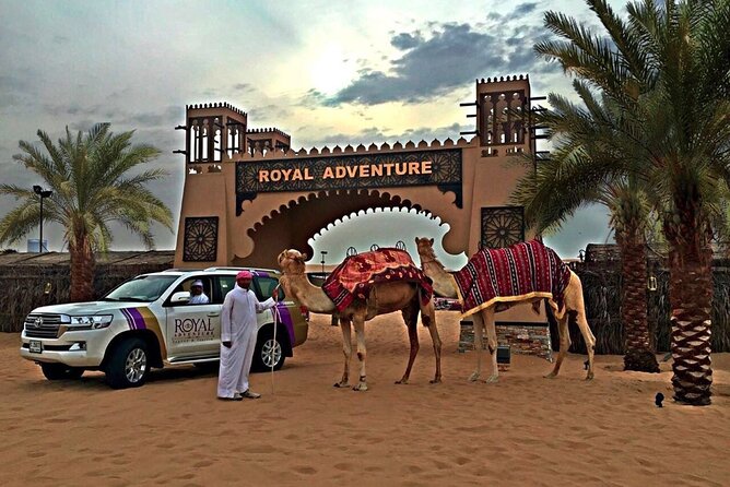 Evening Desert Safari:- Adventure Rides, Live Entertainment , BBQ Buffet & More - A short camel ride, henna, and camp photos