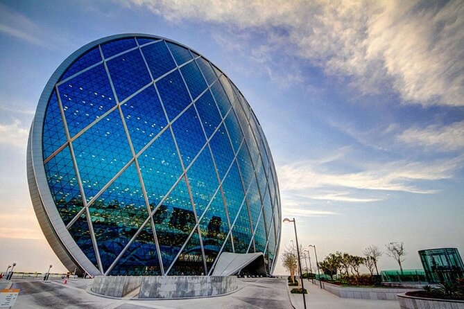 Exclusive Abu Dhabi tour, without Ferrari World - The Grand Mosque: the day’s essential stop