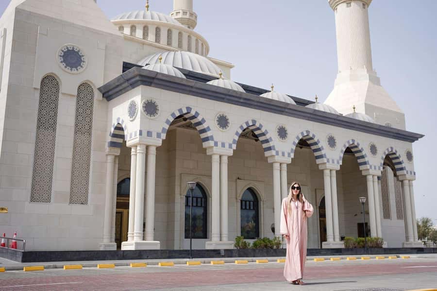 From Abu Dhabi: Dubai City Tour with Frame & Abra Boat Ride - Arabic Coffee and Rugag Bread at Al Khayma Heritage House