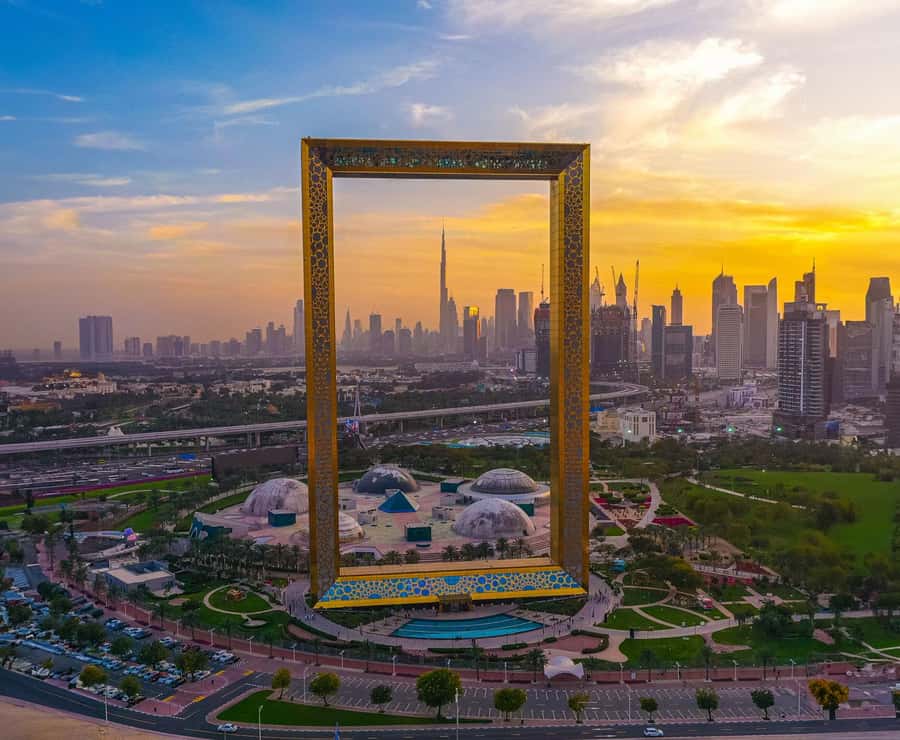 From Abu Dhabi: Dubai City Tour with Frame & Abra Boat Ride - Jumeirah Beach and the Burj Al Arab Photo Stop