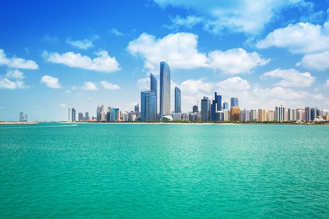 From Abu Dhabi: Sheikh Zayed Mosque, Royal Palace & Etihad Tower - Guides, vehicles, and the group experience