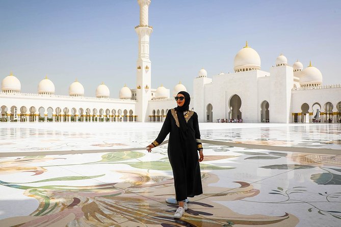 From Abu Dhabi: Sheikh Zayed Mosque, Royal Palace & Etihad Tower - Timing, pickup, and the real length of the day