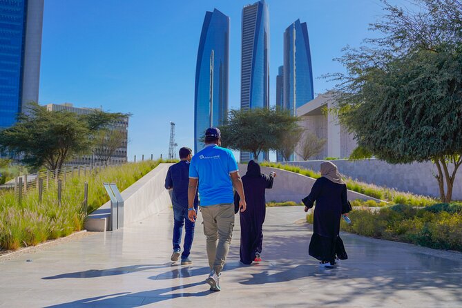 From Dubai: Abu Dhabi City Sightseeing & Sheikh Zayed Mosque - The guide, vehicle, and pace