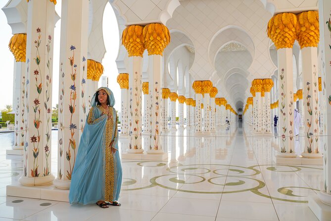 From Dubai: Abu Dhabi Day Tour with Grand Mosque & Louvre Museum - Who should book this experience