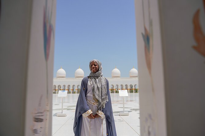 From Dubai: Abu Dhabi Full-Day Trip with Louvre & Grand Mosque - Three short stops for Abu Dhabi photographs