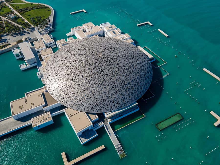 From Dubai: Abu Dhabi Grand Mosque & Louvre Museum Full-Day - Entering Sheikh Zayed Grand Mosque