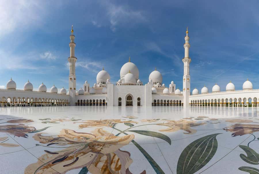 From Dubai: Abu Dhabi Grand Mosque & Louvre Museum Full-Day - Guides who shape the day