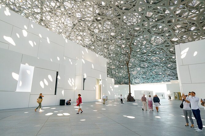 From Dubai: Abu Dhabi Premium Full-Day Sightseeing Tour & Louvre - A half-hour along the Corniche