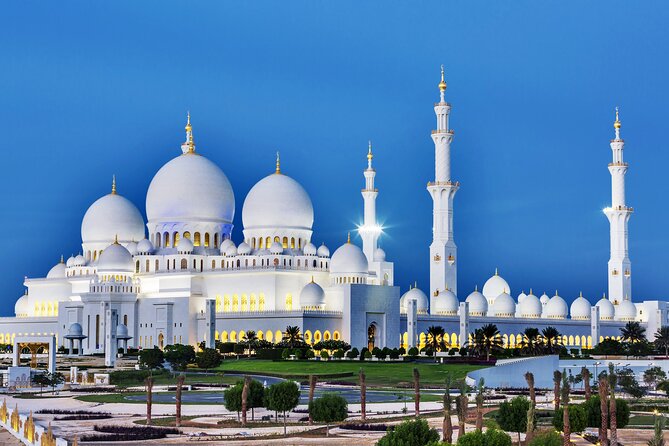 From Dubai To Abu Dhabi: Royal Palace, Grand Mosque &Etihad Tower - The Sheikh Zayed Grand Mosque deserves the longest look