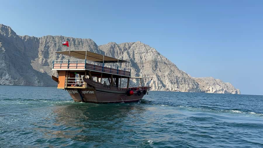 From Ras al Khaimah: Musandam Khasab Day Trip with Transfer - Cruising Through Khor Sham