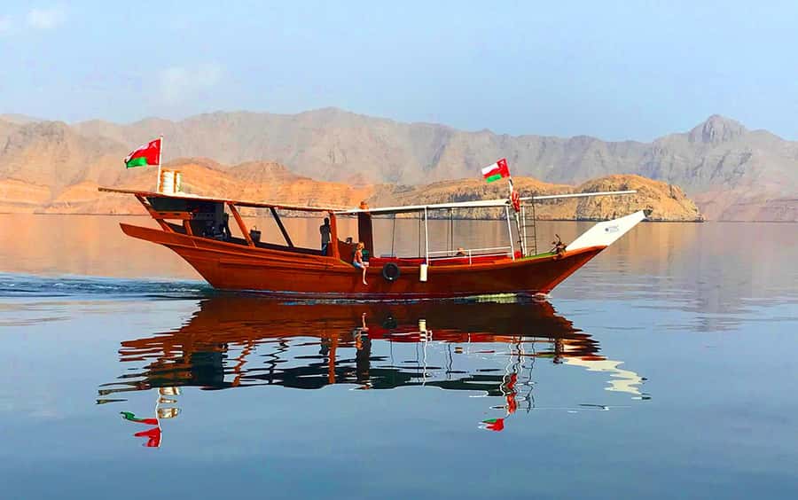 From Ras al Khaimah: Musandam Khasab Day Trip with Transfer - Boarding a Handcrafted Dhow in Khasab