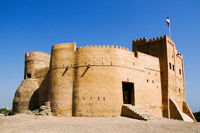 Fujairah Private day trip from Dubai with Lunch - Fujairah Old Fort and Bithnah Oasis