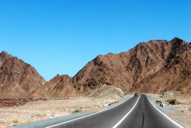 Fujairah Private day trip from Dubai with Lunch - Crossing the Hajar Mountains toward Dibba