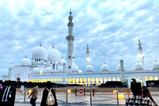Full Day Abu Dhabi City Tour Sheikh Zayed Grand Mosque from Dubai - The mosque that makes the trip worthwhile