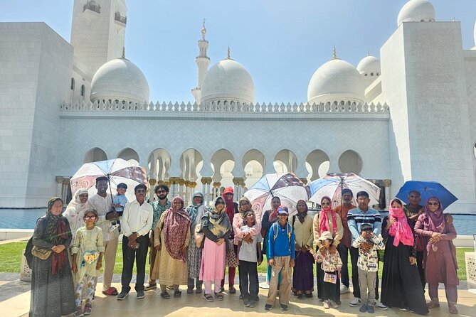 Full Day Abu Dhabi City Tour Sheikh Zayed Grand Mosque from Dubai - Dates, samples, and local food culture