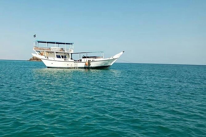 Full Day Musandam Cruise with Lunch and Snorkelling from Dubai - Boarding the traditional Omani dhow
