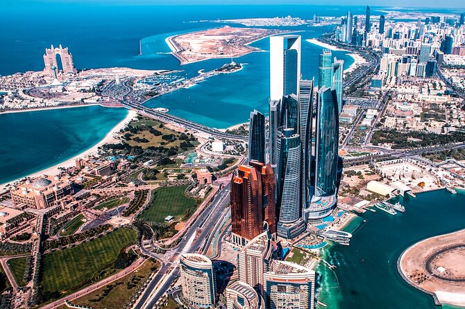 Full Day Sightseeing Tour from Abu Dhabi - One and a half hours inside Qasr Al Watan