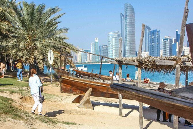 Full Day Small Group Abu Dhabi City Guided Tour - Lunch at Abu Dhabi Mall