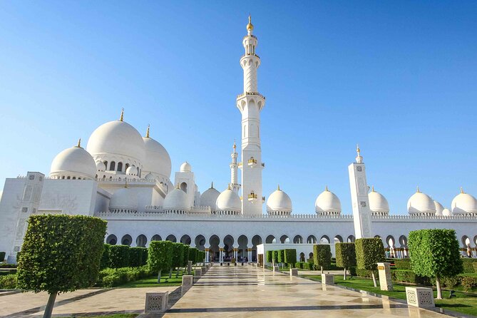 Full Day Small Group Abu Dhabi City Guided Tour - Sheikh Zayed Grand Mosque: the day’s main event