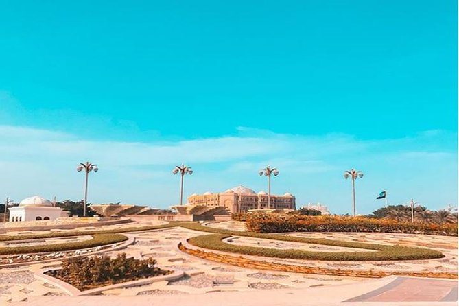 Full-Day Tour of Abu Dhabi from Dubai, Sheikh Zayed Grand Mosque - Who will enjoy this Abu Dhabi day trip?