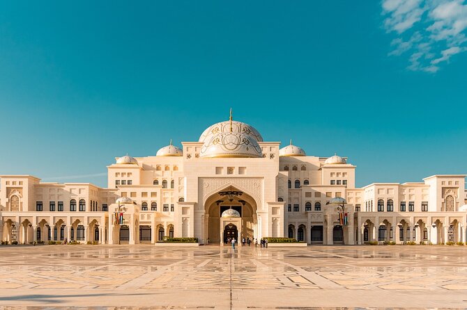 Grand mosque And Qasr Al Watan Abu Dhabi Private Tour From Dubai - A private car is useful, but private does not always mean guided