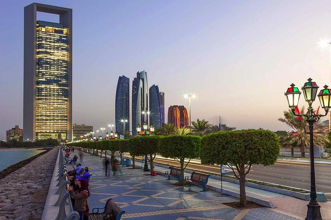 Guided Abu Dhabi City Tour with Sheikh Zayed Grand Mosque - The drive from Dubai and what the day feels like