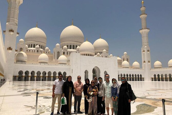 Half day City Tour of Abu Dhabi with Sheikh Zayed Grand mosque - Emirates Palace, the Corniche, and quick photographs