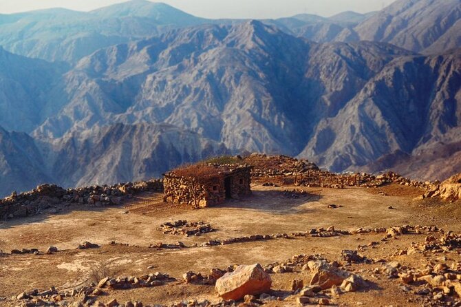 Hatta Heritage Village Tour from Dubai With Kayaking - The drive through the Hajar Mountains