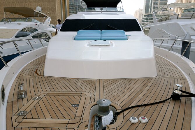 Majesty 77ft Diamond Dust — Dubai's best yacht rental - Sunset, swimming, and onboard food