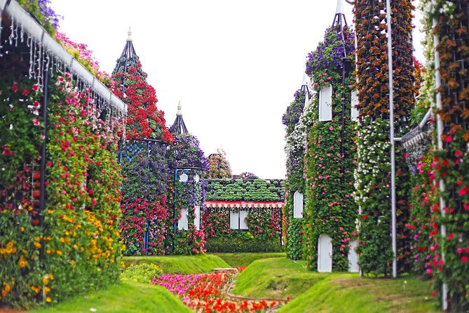 Miracle Garden: Dubai Flora and Fauna 4-Hour Tour - Who should book this experience?