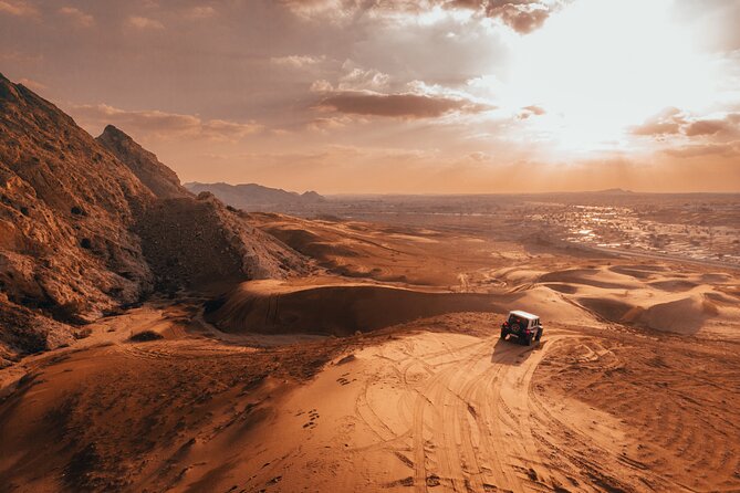 Mleiha Panoramic Lounge - Ride into the desert and settle into the majlis