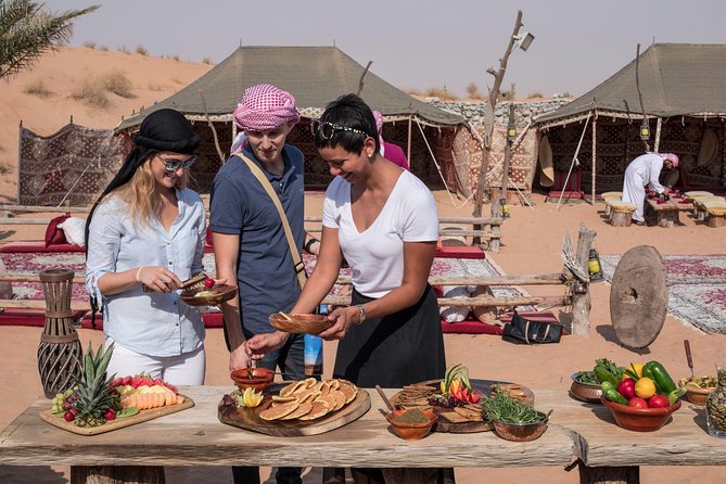 Morning Falconry & Nature Desert Safari with Transfers from Dubai - Who will enjoy this morning most?