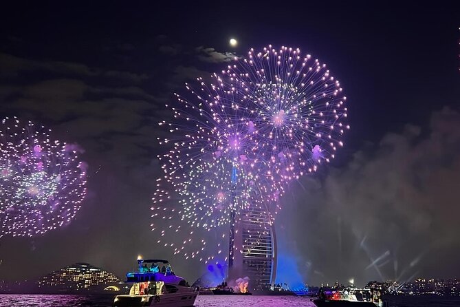 New Year's Eve Tour Special - What the boat ride actually feels like