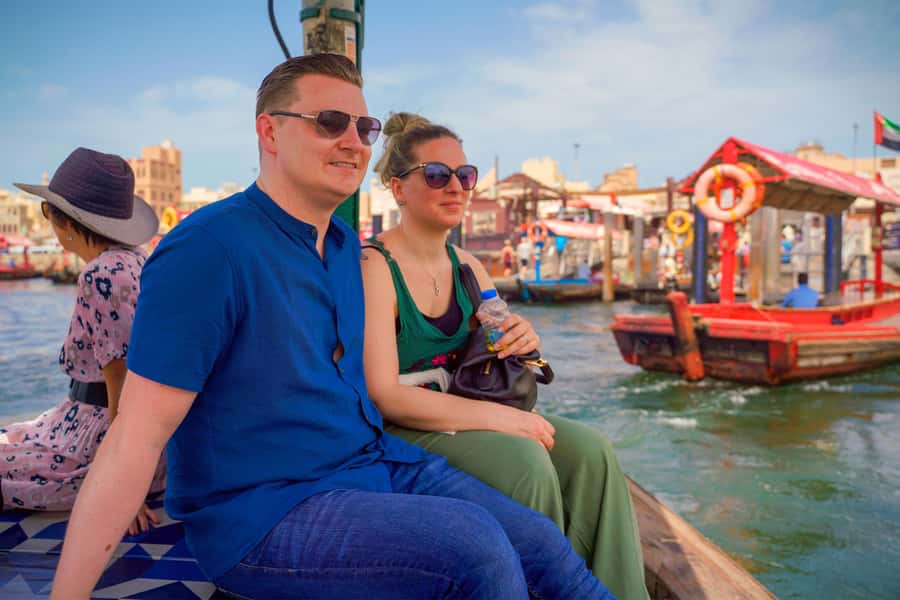 Old Dubai Guided Tour With Photographer: Souks & Street Food - Al Fahidi lanes, old walls, and Al Seef Mosque