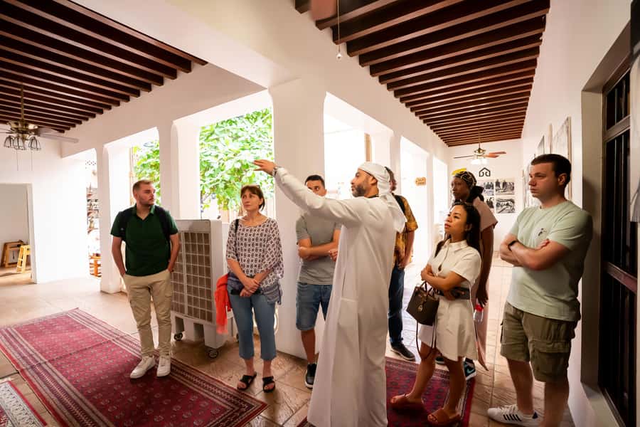 Old Dubai Guided Tour With Photographer: Souks & Street Food - Al Khayma Heritage House and the first taste of Emirati life