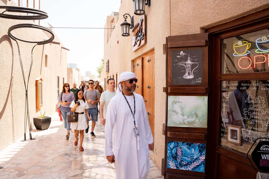 Old Dubai Historic Guided Tour: Creek, Street Food & Souks - Why Old Dubai is the right place to start