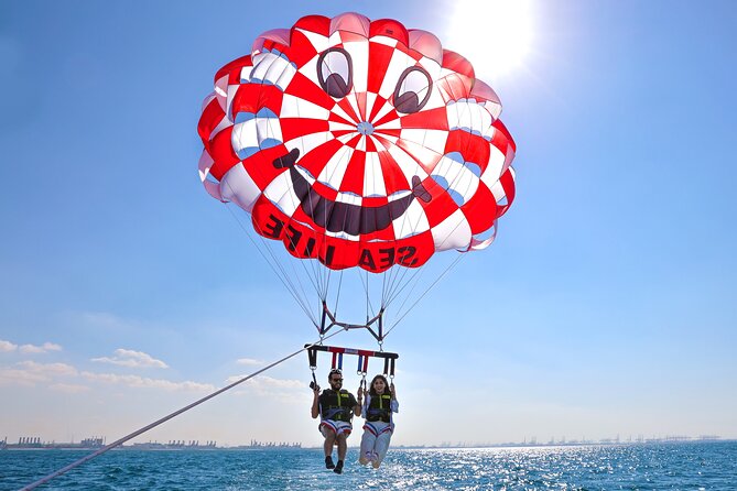Parasailing in Dubai with Palm Jumeirah and JBR Beach views - Safety and the possibility of an emergency landing