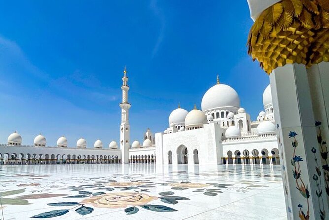 Premium Abu Dhabi Full-day City Tour in A 4x4 Private Vehicle - The Corniche: a short look at Abu Dhabi’s waterfront