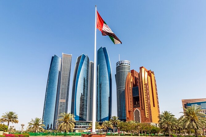 Premium Abu Dhabi Full-day City Tour in A 4x4 Private Vehicle - Abu Dhabi Dates Market: a flavorful 30-minute stop