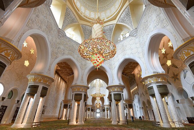 Premium Abu Dhabi Full-day City Tour in A 4x4 Private Vehicle - The guides can shape the whole day