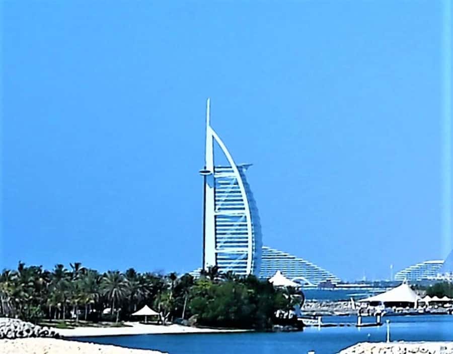 Premium Dubai City Sightseeing Tour in SUV - One hour at Dubai Mall
