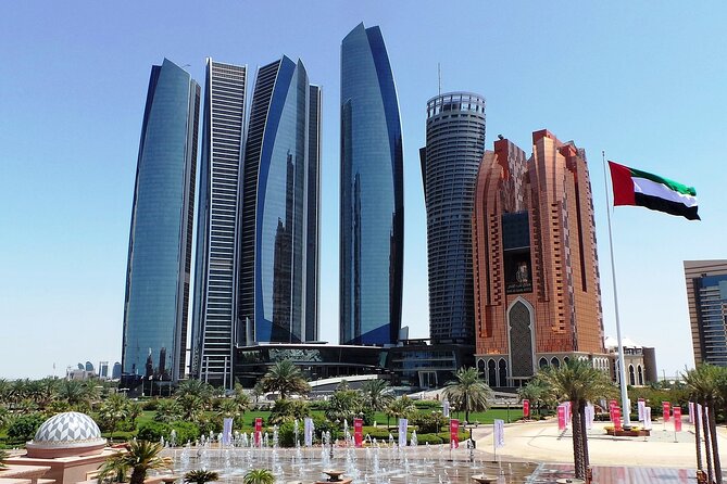 Private Abu Dhabi City Tour From Dubai - Dates Market and Camel Market: useful stops, uneven detail