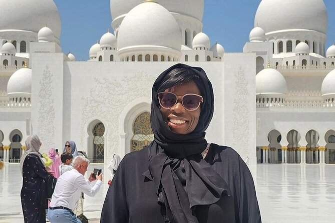 Private Abu Dhabi City Tour with Pick up from Dubai or Abu Dhabi - Private guiding is the biggest variable