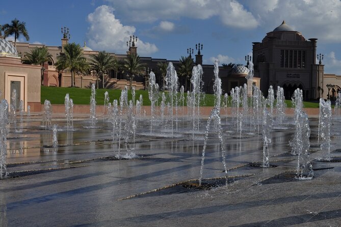 Private Abudhabi City Tour from Dubai - Heritage Village gives the day some texture