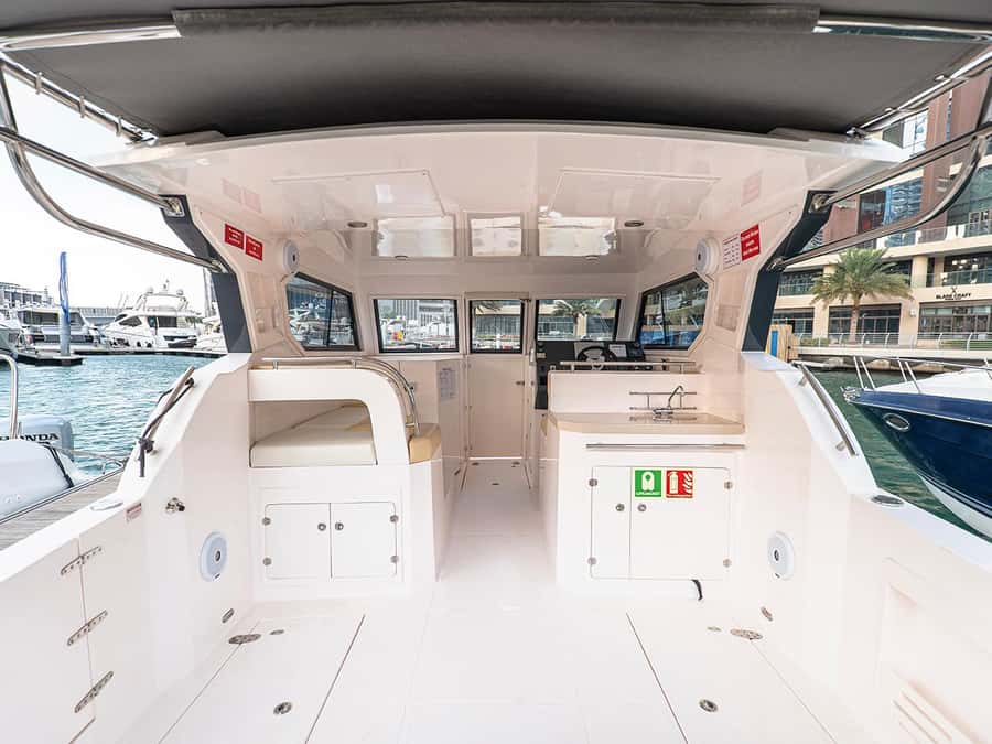 Private Boat Dubai: 36ft - What the crew adds to the experience