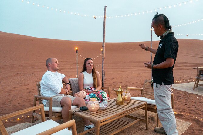 Private Dinner in the dunes in the Mleiha National Park - Campfire time before the meal