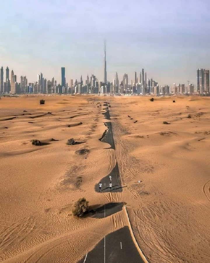 Private Dubai city tour fullday Guided Tour - Dubai Frame and the view toward the future