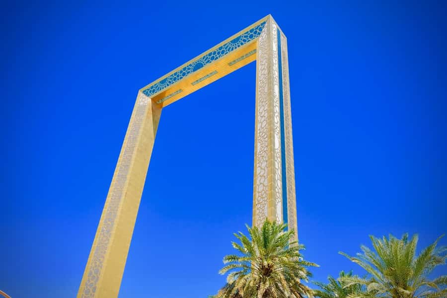 Private Dubai Frame & Miracle Garden Trip with Transfer - Dubai Frame, where old Dubai meets new Dubai