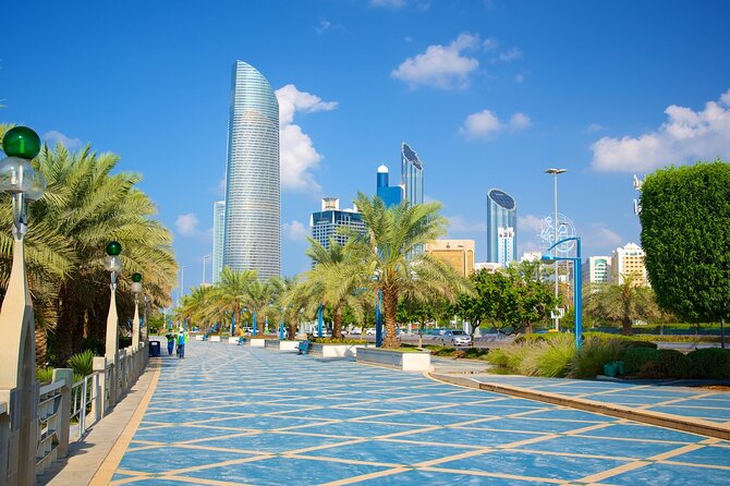Private Outdoor Guided Tour in Abu Dhabi City - Sheikh Zayed Grand Mosque: the essential stop