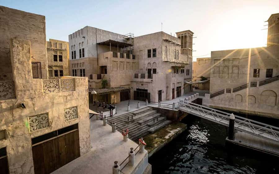 Private Walking Tour in Dubai / Old Dubai Tour - Al Fahidi, Al Seef, and Bastakiya